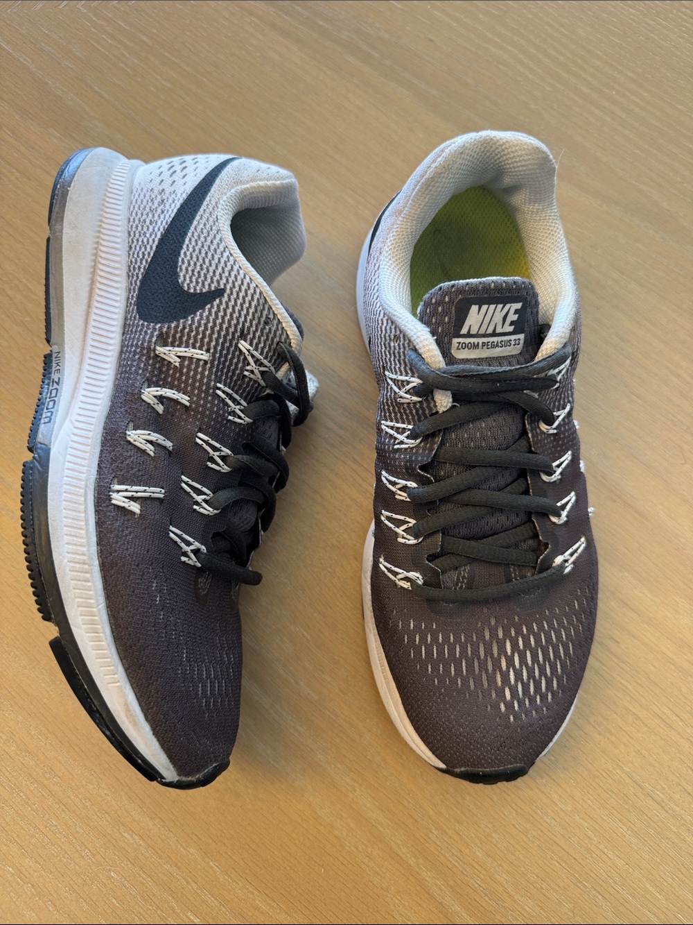 Nike Men's Air Zoom Pegasus 33 Running Shoes - Black/Gray/White
